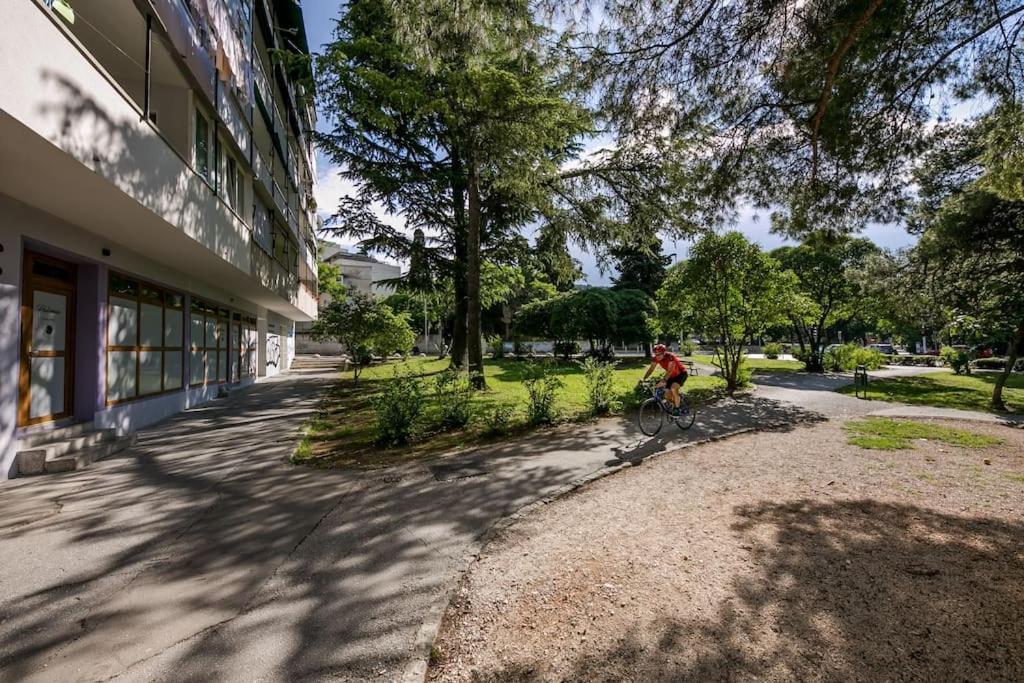 Palomia B Apartment Split Exterior photo